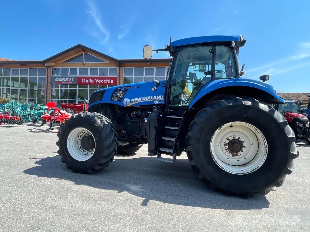 New Holland T 8.360 Traktoriai