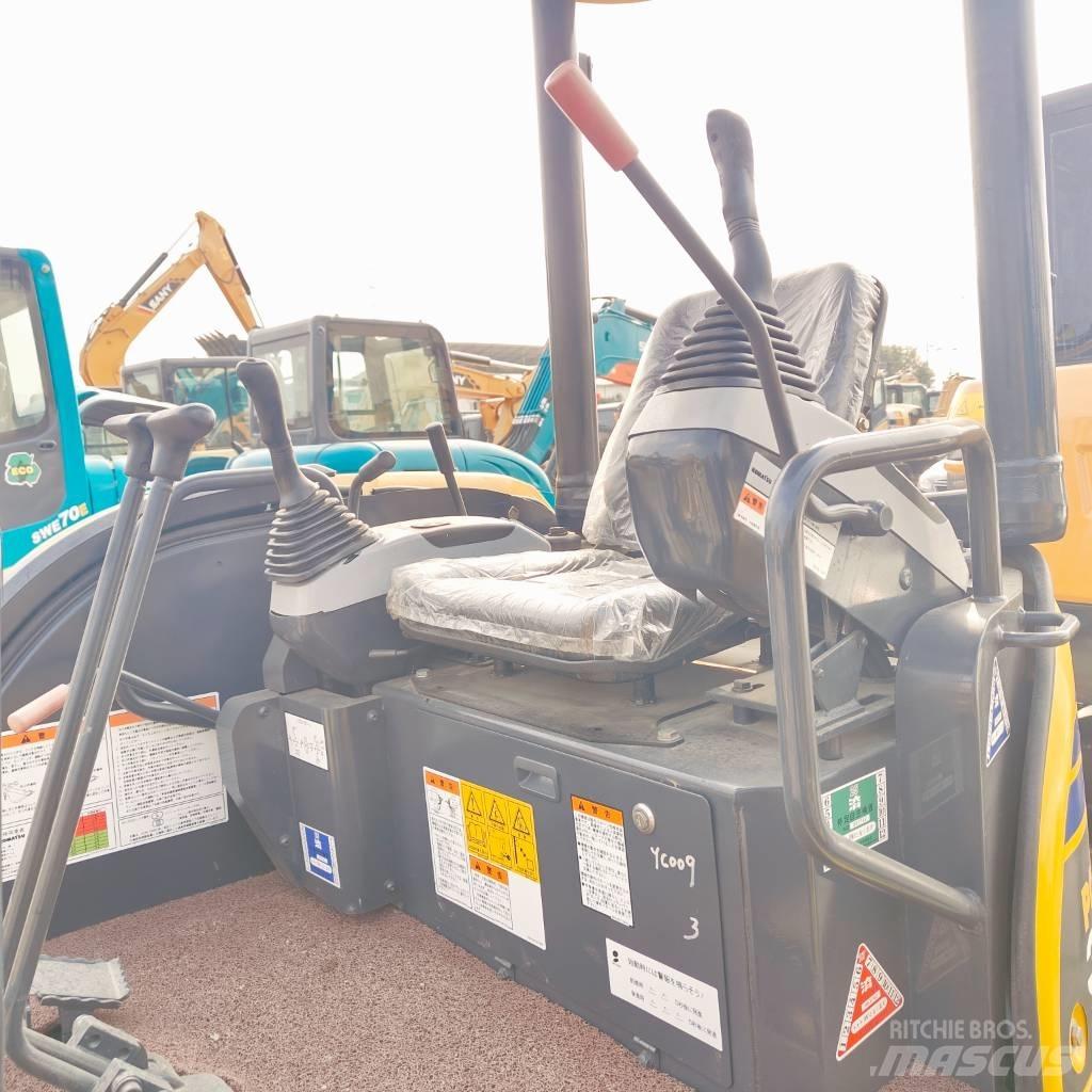 Komatsu PC30MR-3 Mini ekskavatoriai < 7 t