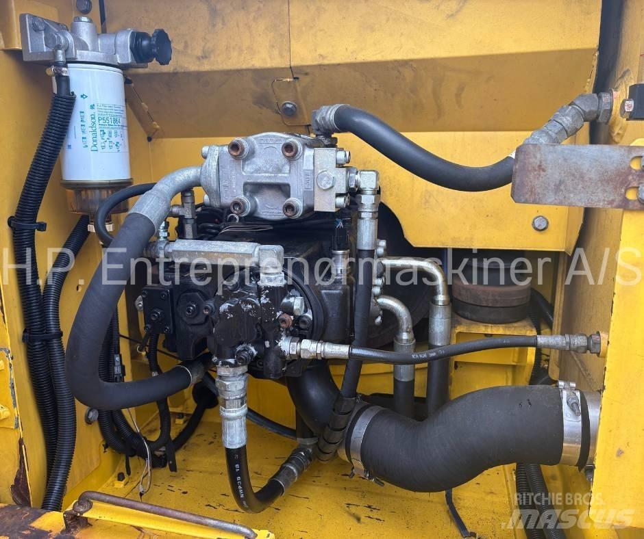 New Holland E 135 B Vikšriniai ekskavatoriai