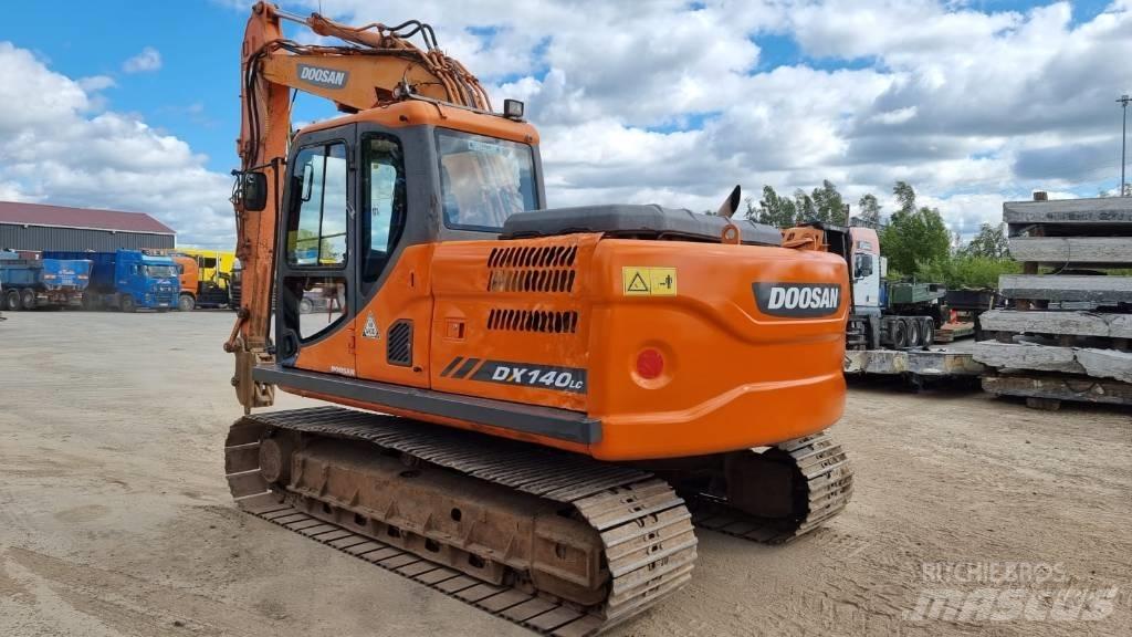 Doosan DX 140 LC-3 Vikšriniai ekskavatoriai