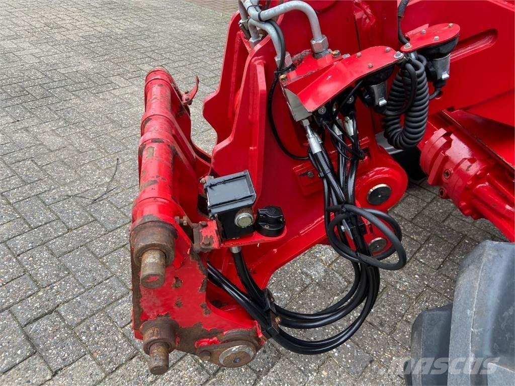 Schäffer 8610T Teleskopiniai krautuvai