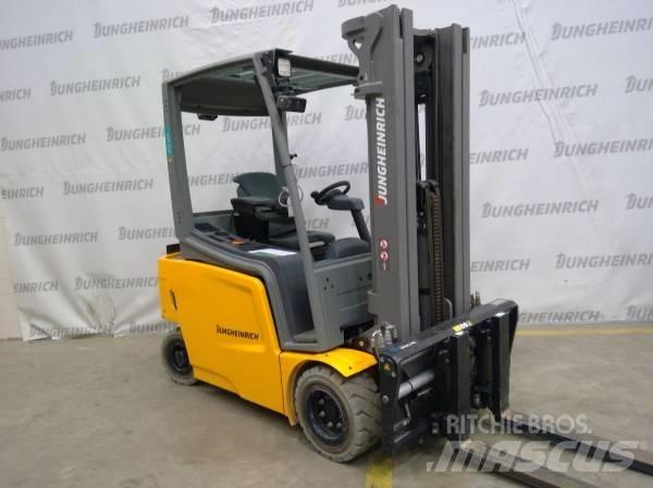 Jungheinrich EFG 320 Elektriniai šakiniai krautuvai