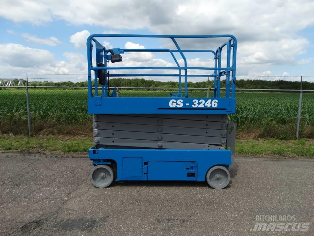Genie GS 3246 Žirkliniai keltuvai