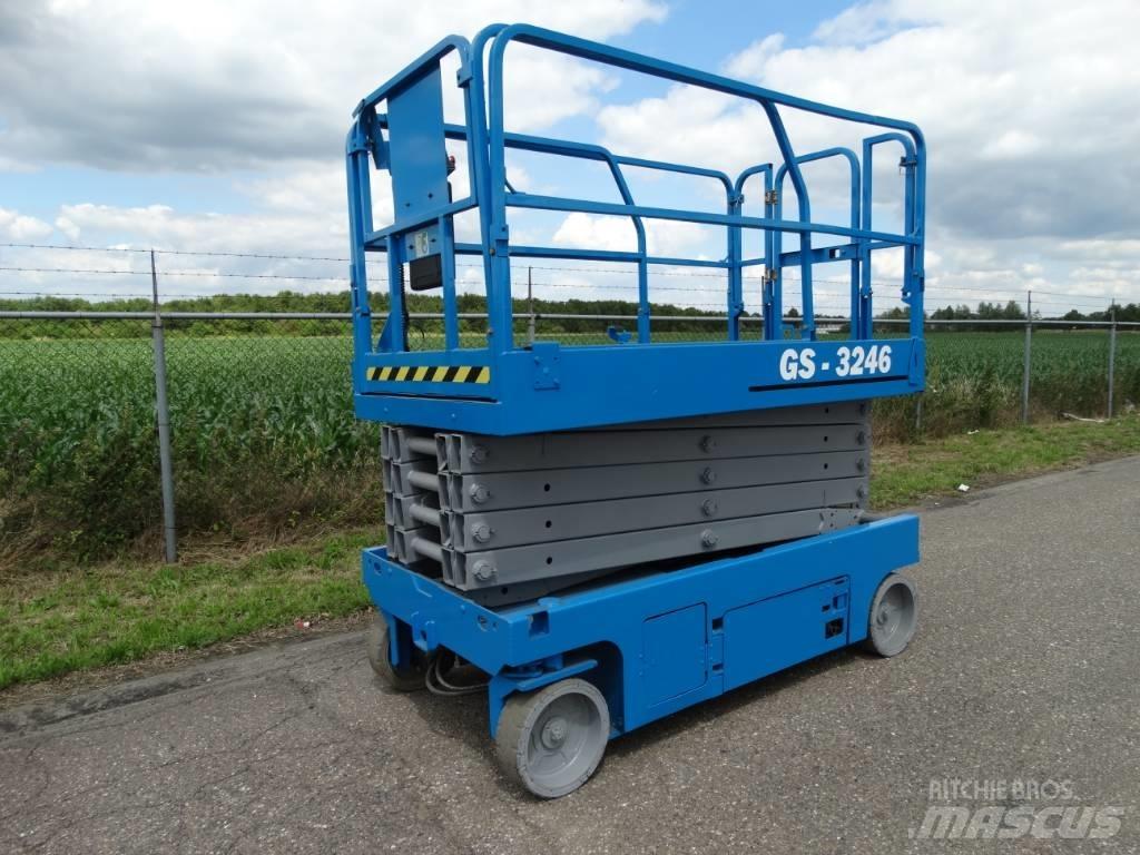 Genie GS 3246 Žirkliniai keltuvai