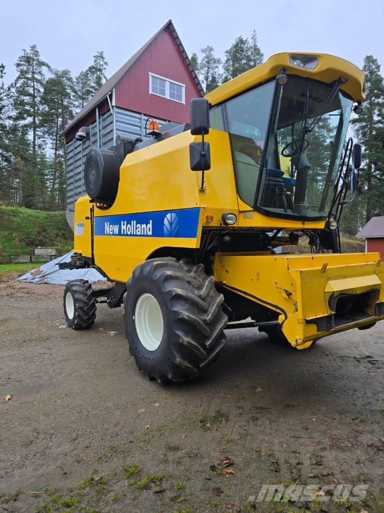 New Holland TC 5050 Derliaus nuėmimo kombainai