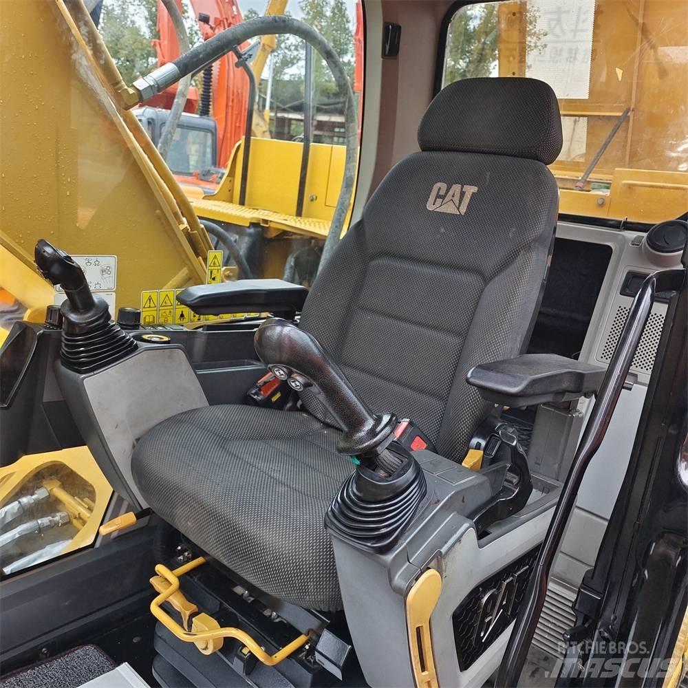 CAT 320 GC Vikšriniai ekskavatoriai