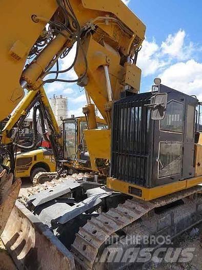 Liebherr 944C Specialūs ekskavatoriai