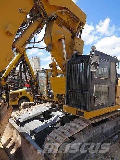 Liebherr 944C Specialūs ekskavatoriai