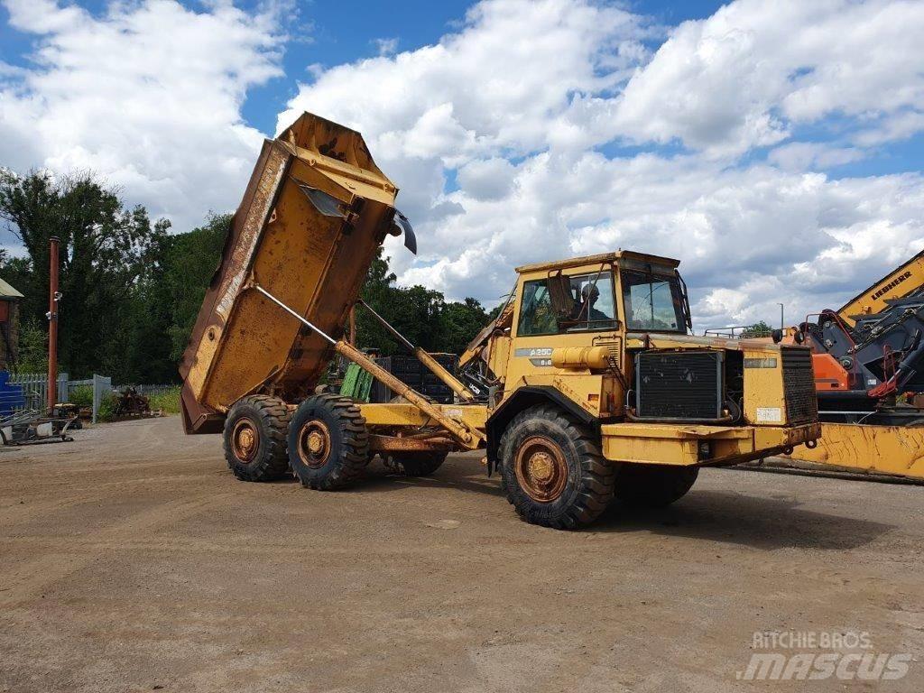 Volvo A 25 C Karjeriniai savivarčiai