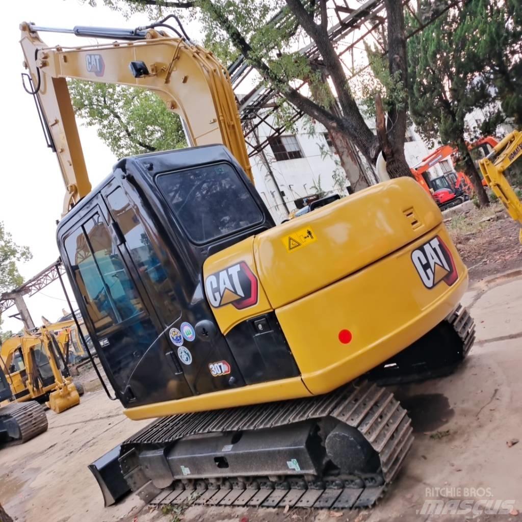 CAT 307 D Vidutinės galios ekskavatoriai 7-12 t