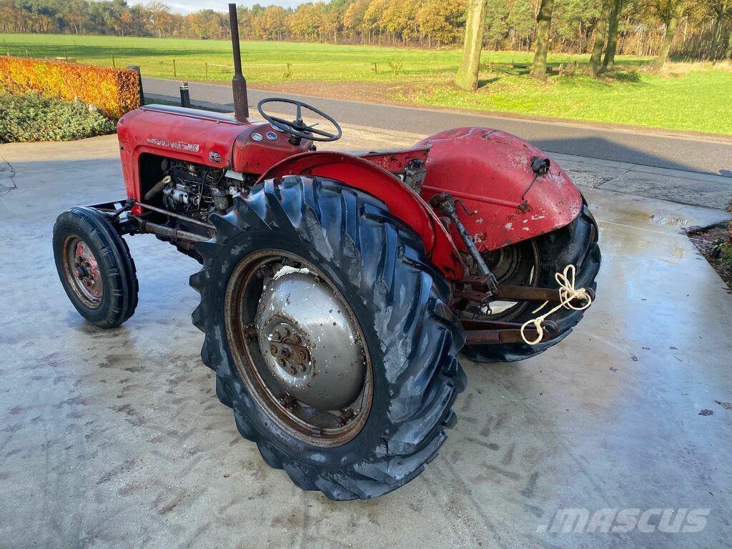 Massey Ferguson 35 Traktoriai