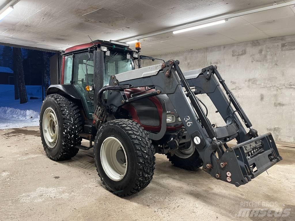 Valtra A 93 Traktoriai