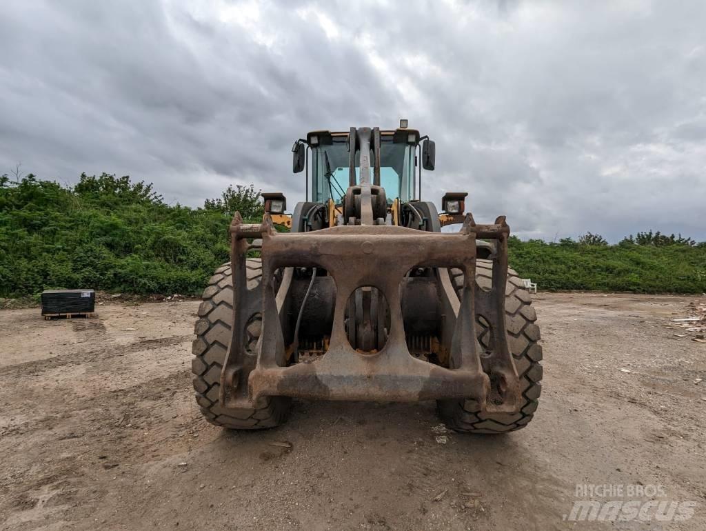 Volvo L 110 F Naudoti ratiniai krautuvai