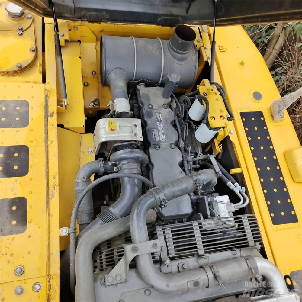 Komatsu PC 210 LC Vikšriniai ekskavatoriai
