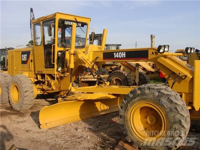 CAT 140 H Greideriai