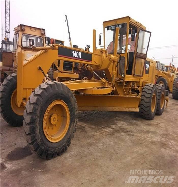 CAT 140 H Greideriai