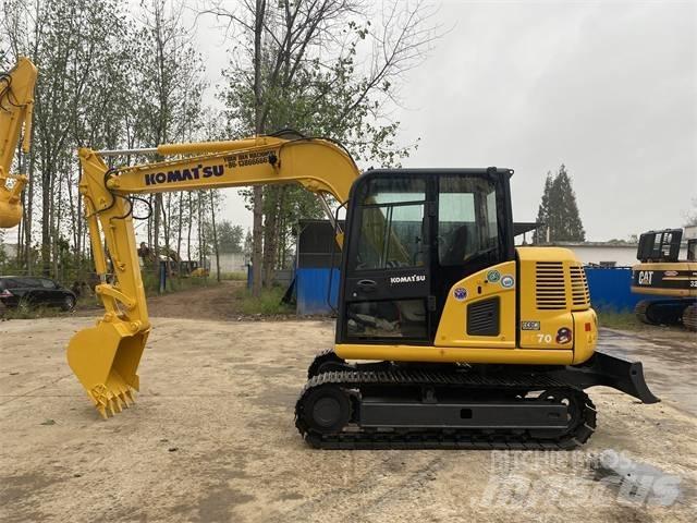 Komatsu PC70-8 Vikšriniai ekskavatoriai