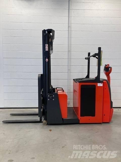 Linde L12AC/1171-01 Rankiniai vėžimėliai