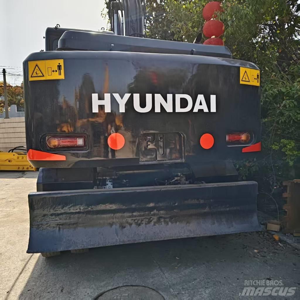 Hyundai r150w-9 Ratiniai ekskavatoriai