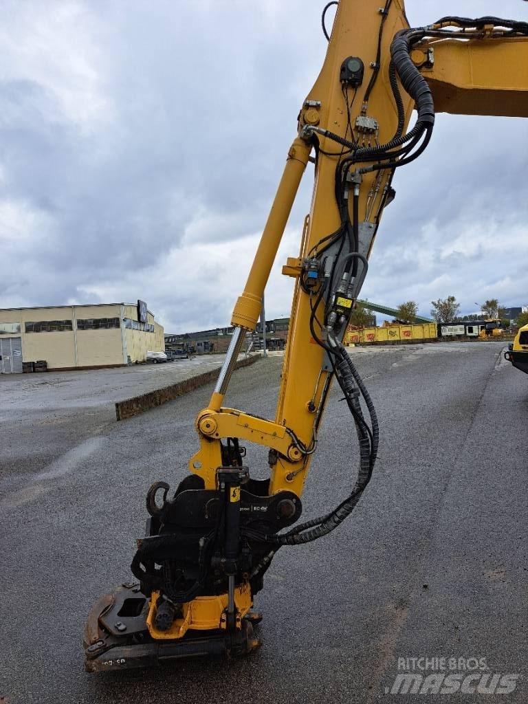 Komatsu PW148-11 Ratiniai ekskavatoriai