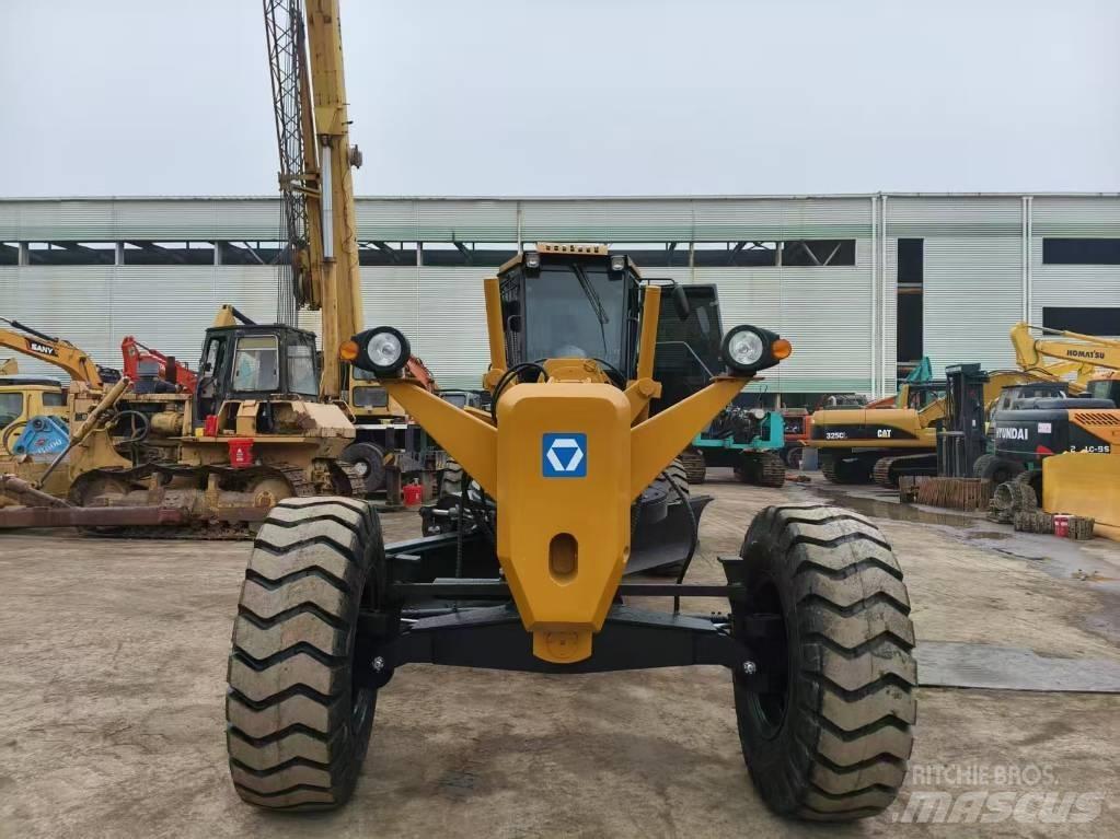 XCMG GR180 Greideriai