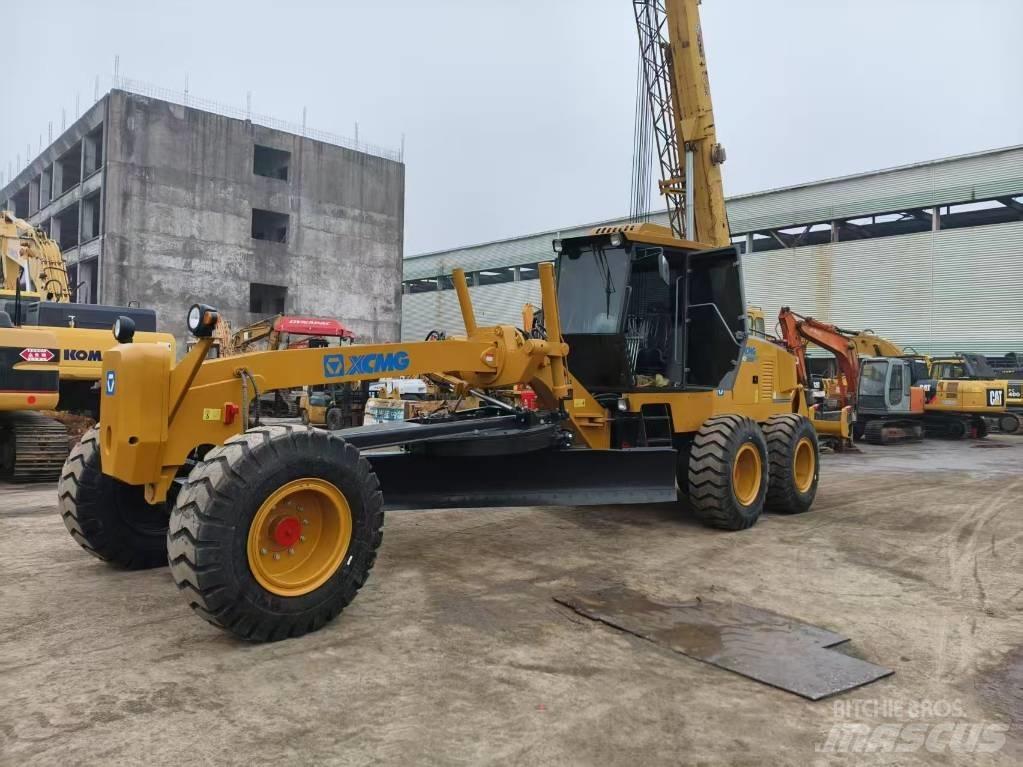 XCMG GR180 Greideriai