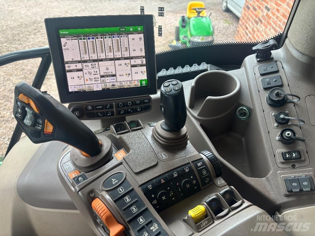 John Deere 6130 R Traktoriai