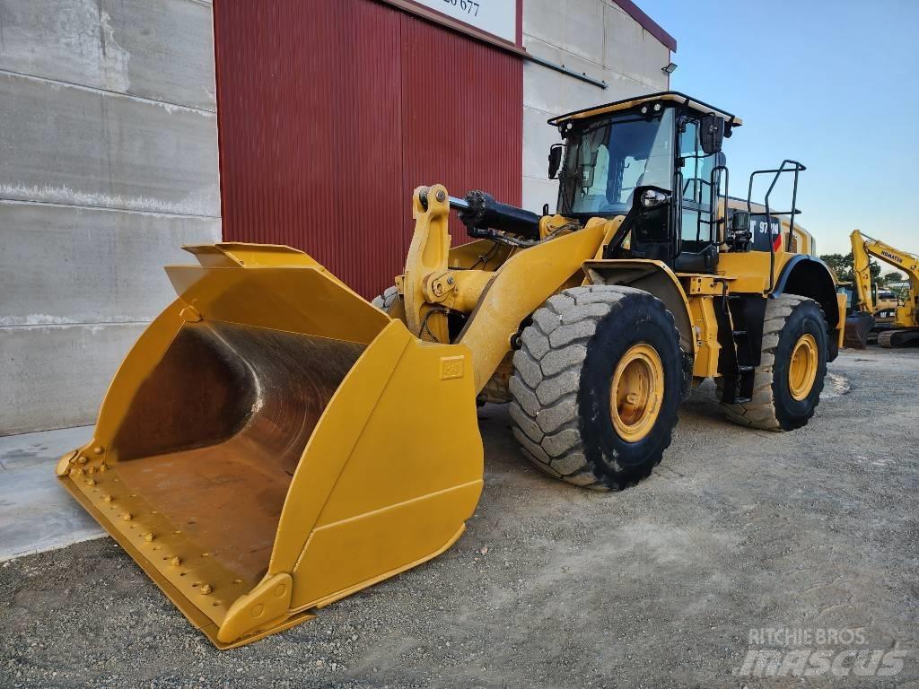 CAT 972 M Naudoti ratiniai krautuvai