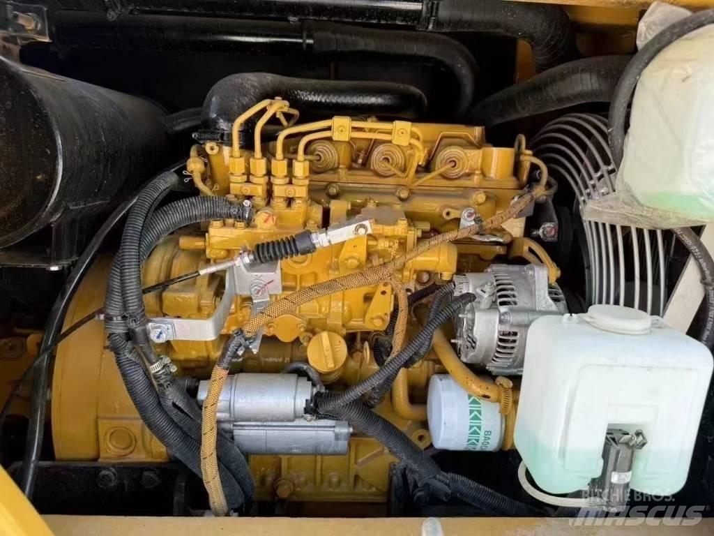 CAT 307E2 Vikšriniai ekskavatoriai