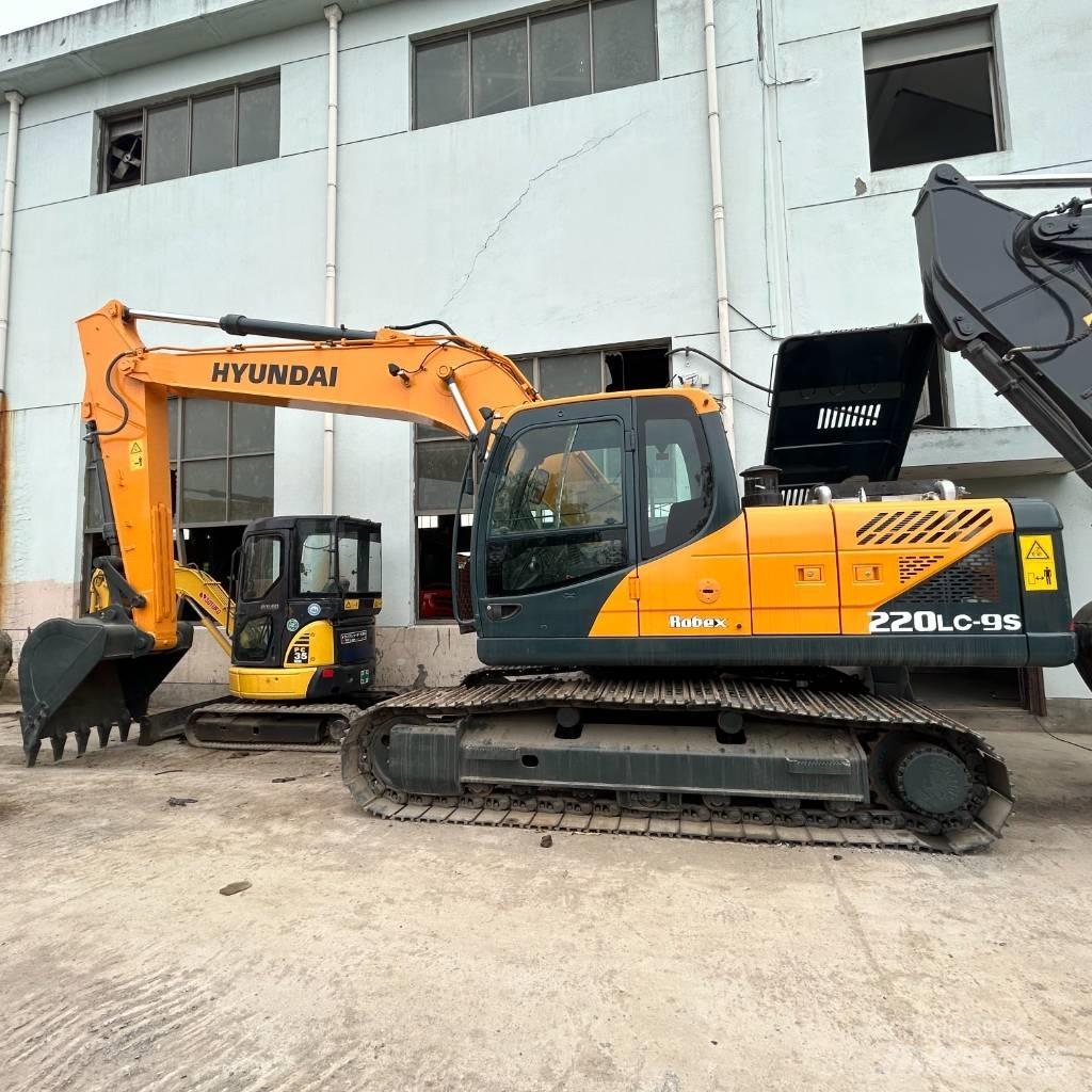 Hyundai 220LC-9 Vikšriniai ekskavatoriai