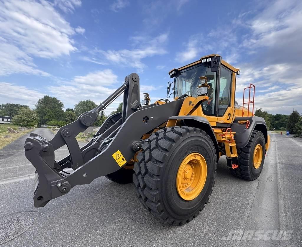Volvo L 120 H2 Naudoti ratiniai krautuvai