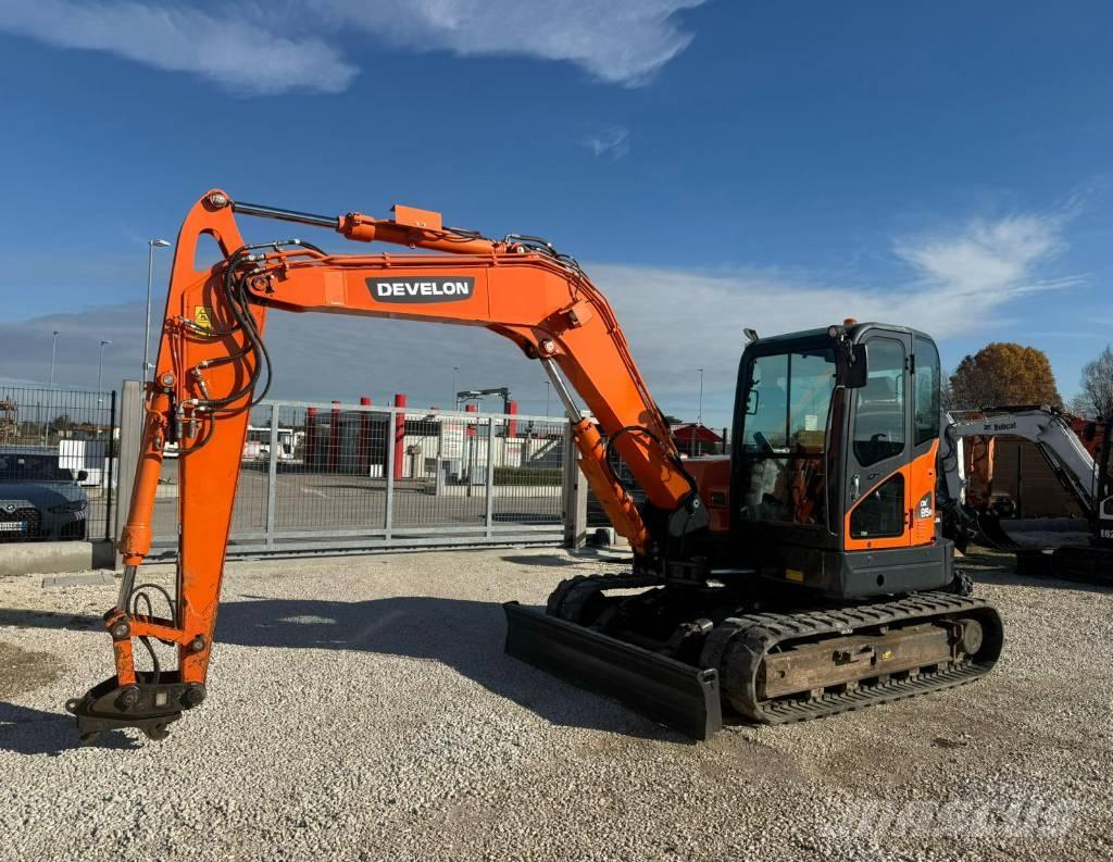 Doosan DX 85 R-3 Vidutinės galios ekskavatoriai 7-12 t