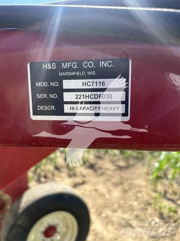H&S HC7116 Šieno grėbliai ir vartytuvai