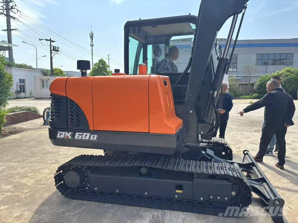 Doosan DX60 Vikšriniai ekskavatoriai