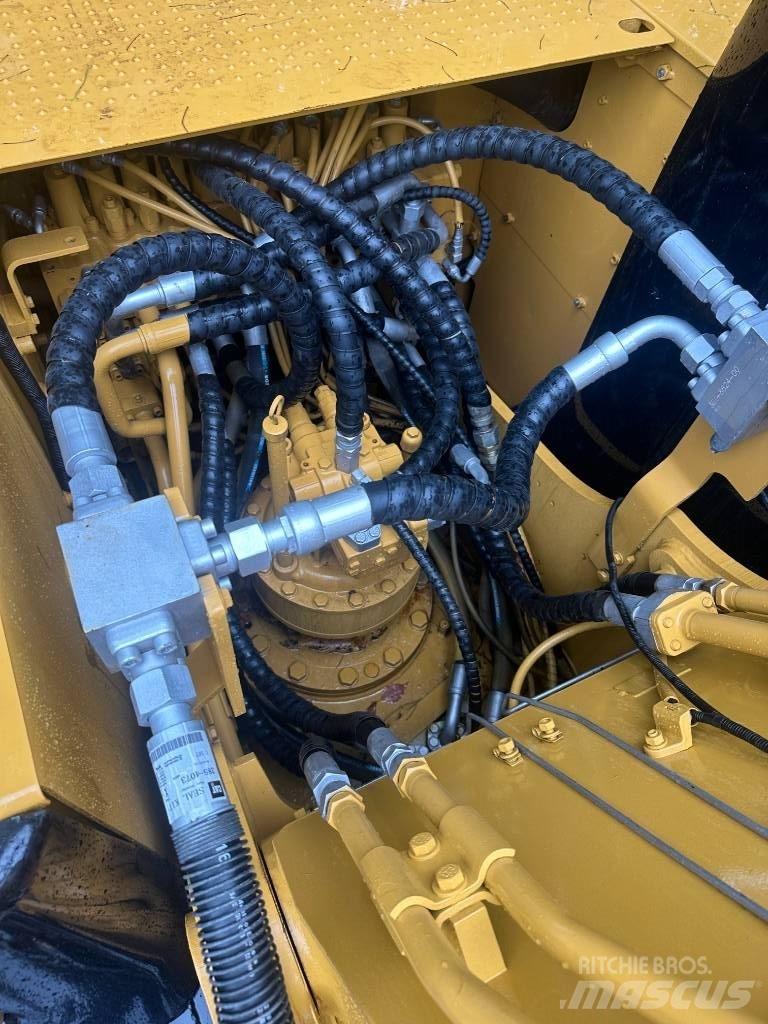 CAT CAT320D Vidutinės galios ekskavatoriai 7-12 t