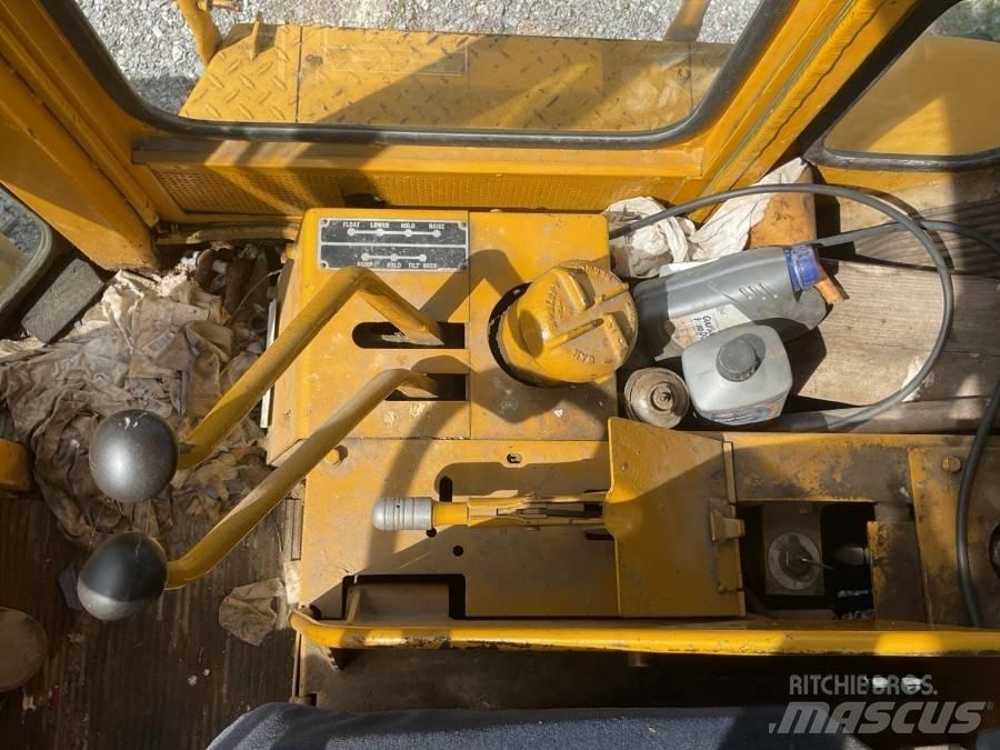 CAT 950 C Naudoti ratiniai krautuvai