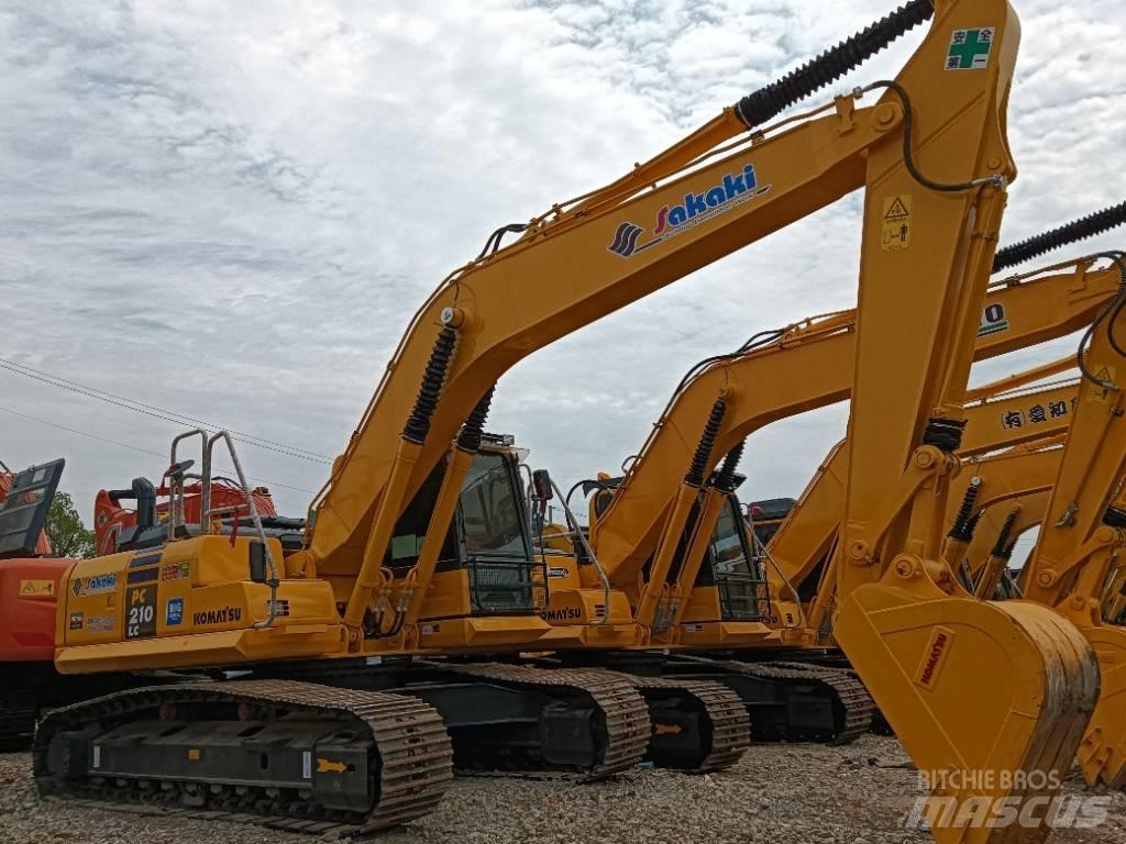 Komatsu PC 210-8 Vikšriniai ekskavatoriai