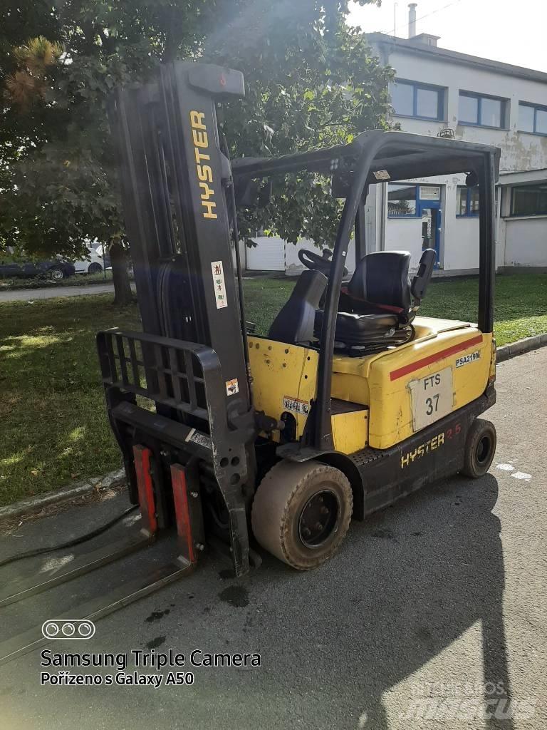 Hyster J2.5XN Elektriniai šakiniai krautuvai