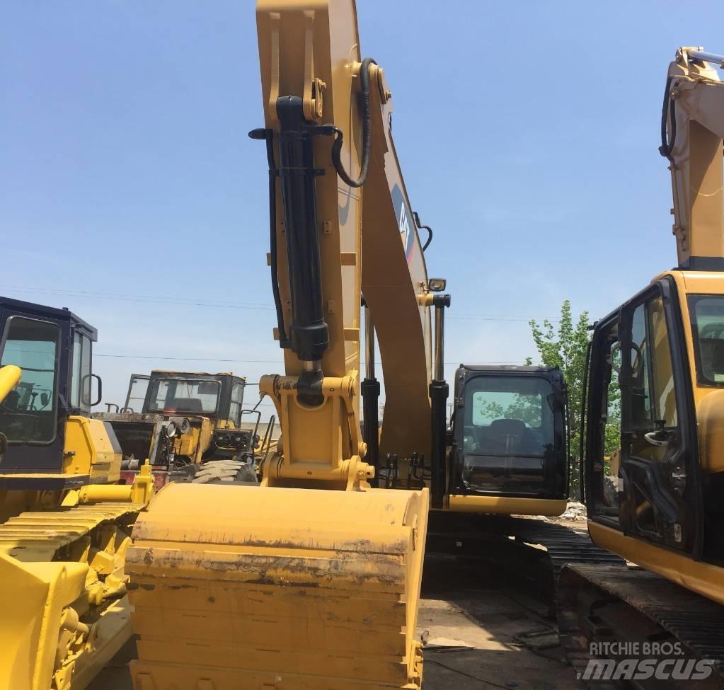 CAT 320 D Vikšriniai ekskavatoriai