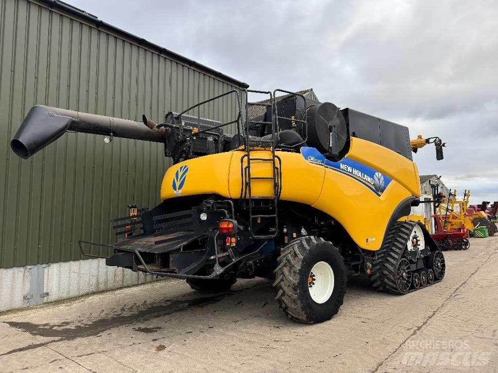 New Holland CR 9090 Derliaus nuėmimo kombainai