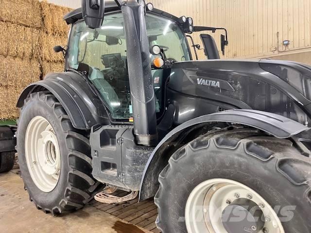 Valtra T 234 V Traktoriai