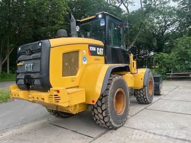 CAT 926 M Naudoti ratiniai krautuvai