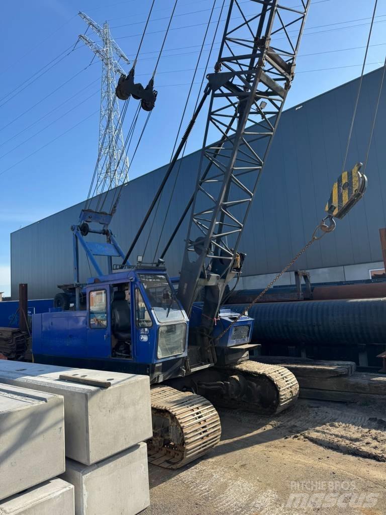 Hitachi KH 100 Vikšriniai kranai