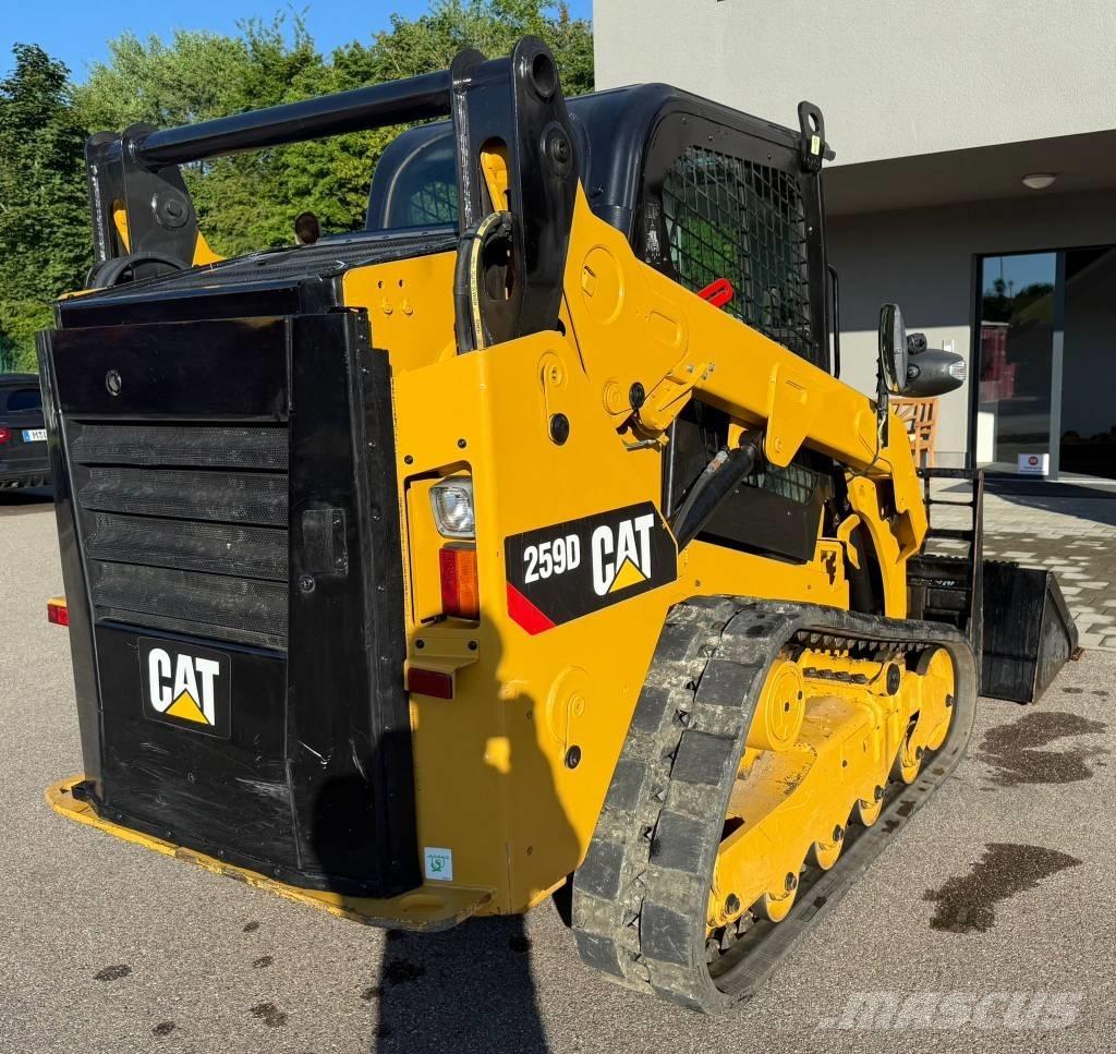 CAT 259D Krautuvai su šoniniu pasukimu