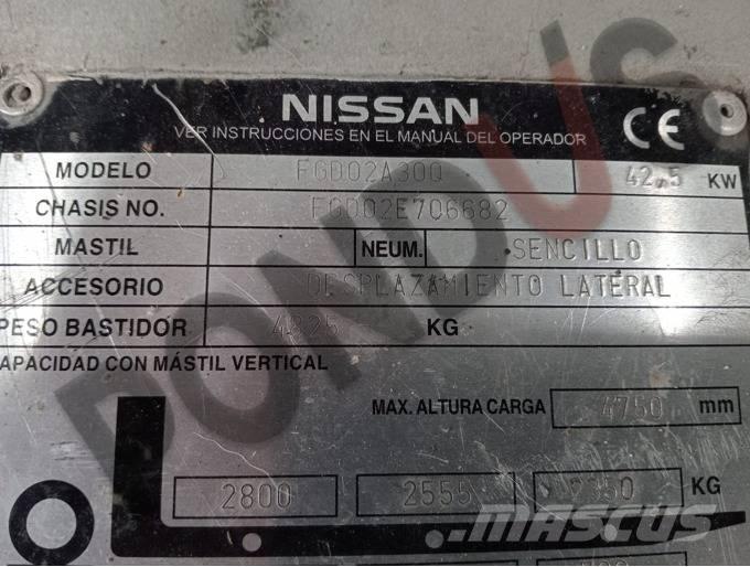 Nissan FGD02A30Q Šakiniai krautuvai su prailgintu keltuvu