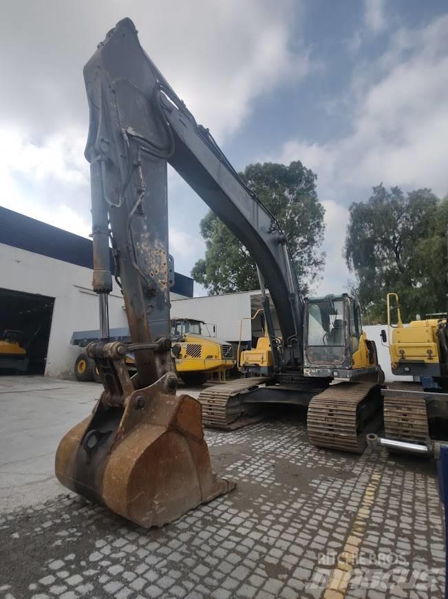 Volvo EC300DL Vikšriniai ekskavatoriai
