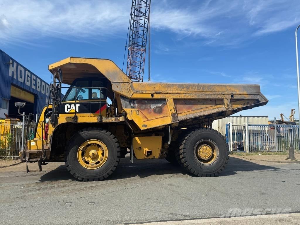 CAT 770 Atliekų išvežimo technika