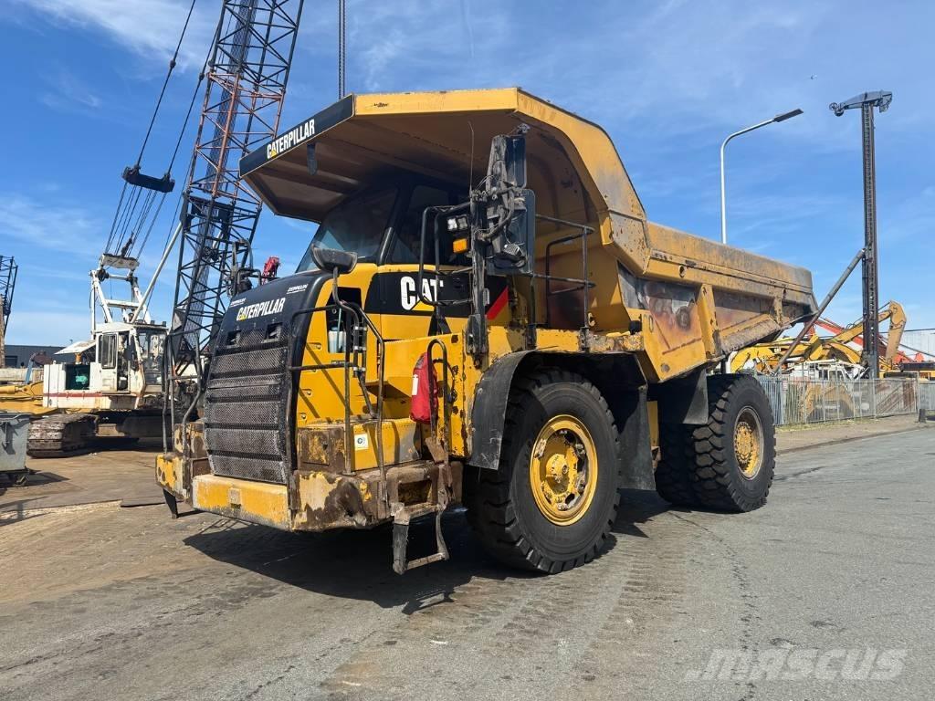 CAT 770 Atliekų išvežimo technika