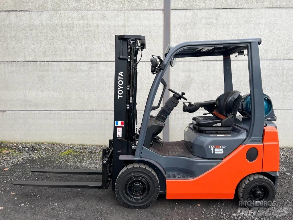 Toyota 02-8 FGF 15 LPG (dujiniai) krautuvai