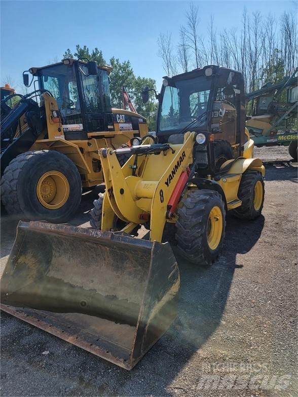 Yanmar V8 Naudoti ratiniai krautuvai